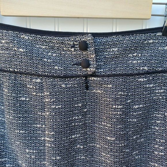 Nanette Lepore Pencil Skirt Size 6 Black White Tweed Kick Pleats Retro Wiggle - Picture 7 of 10